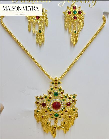 Accessoires thaïlandais, boucl - Pacific Jewelry & Watches Los Angeles avis et prix