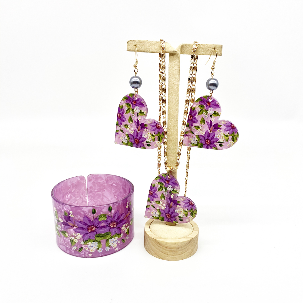 Ensemble de bijoux en résine a - Pacific Jewelry & Watches Los Angeles avis et prix