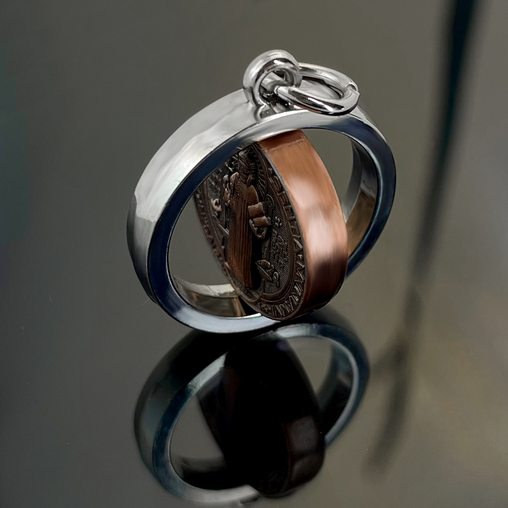 Nouveau collier médaille Saint - Jewelry & Watches Vitopoulos Reviews avis et prix