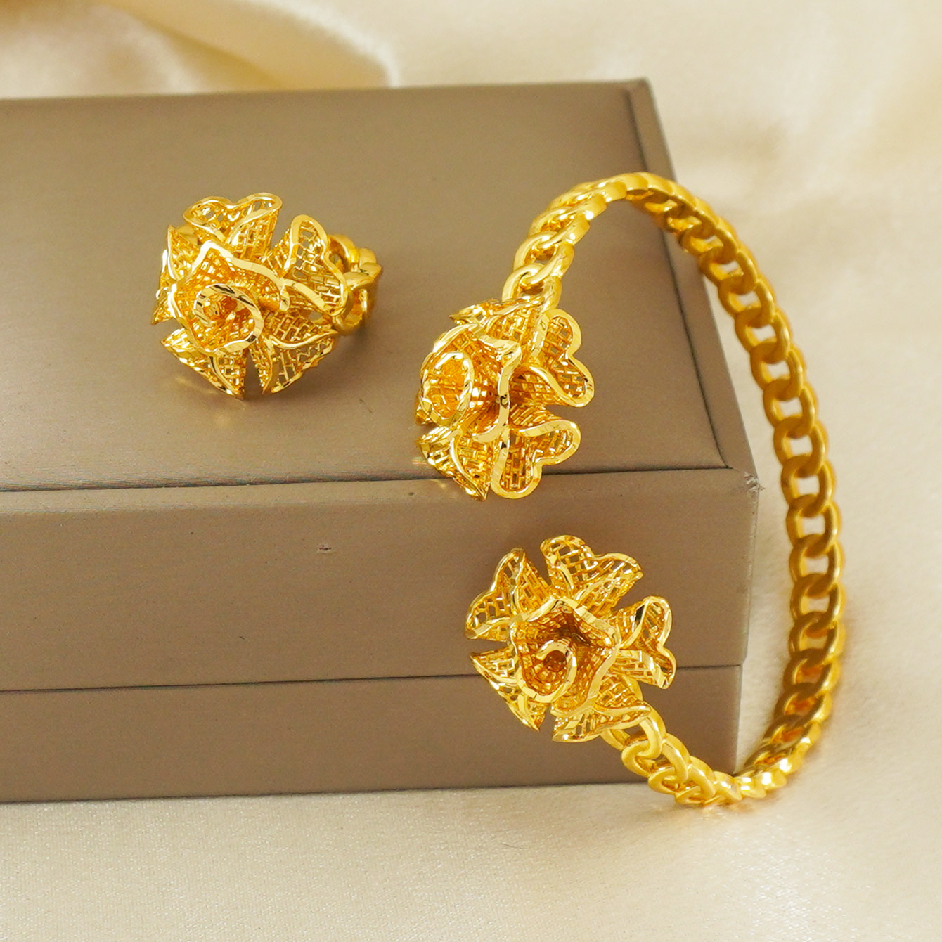Bracelet en cuivre plaqué or,  - Best Jewelry Watches avis et prix